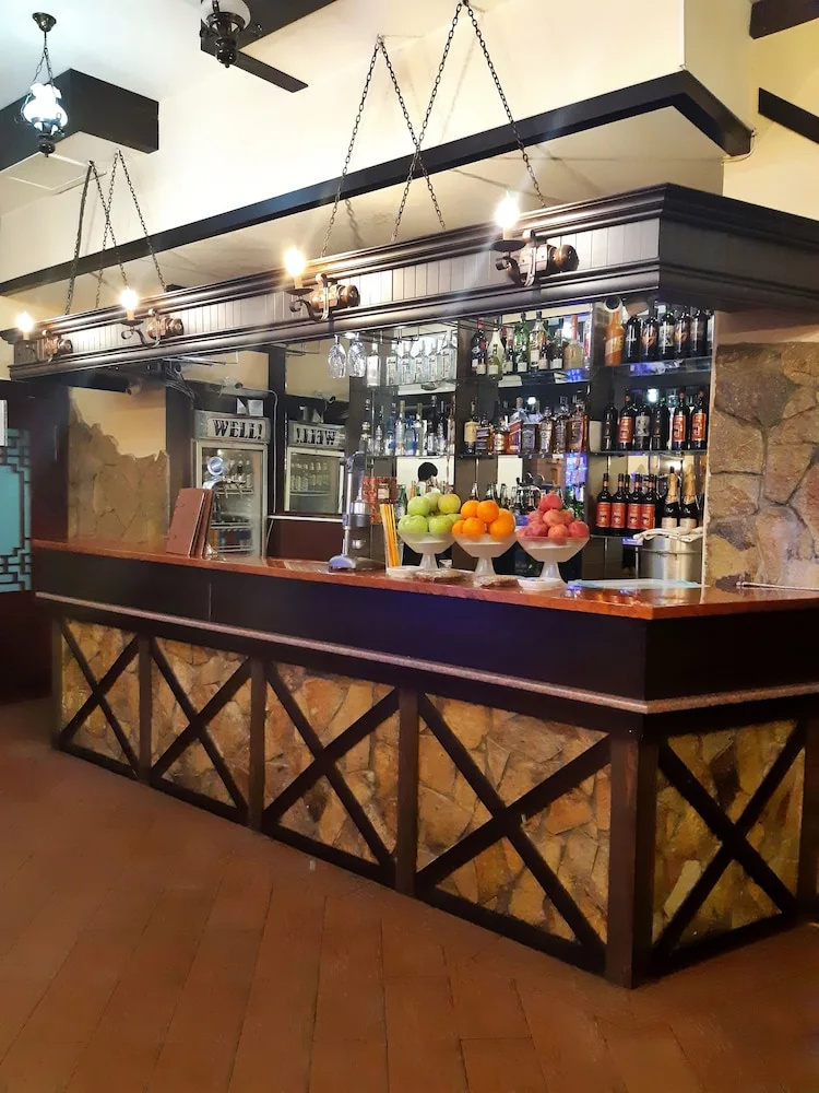 Photo - Royal Hotel