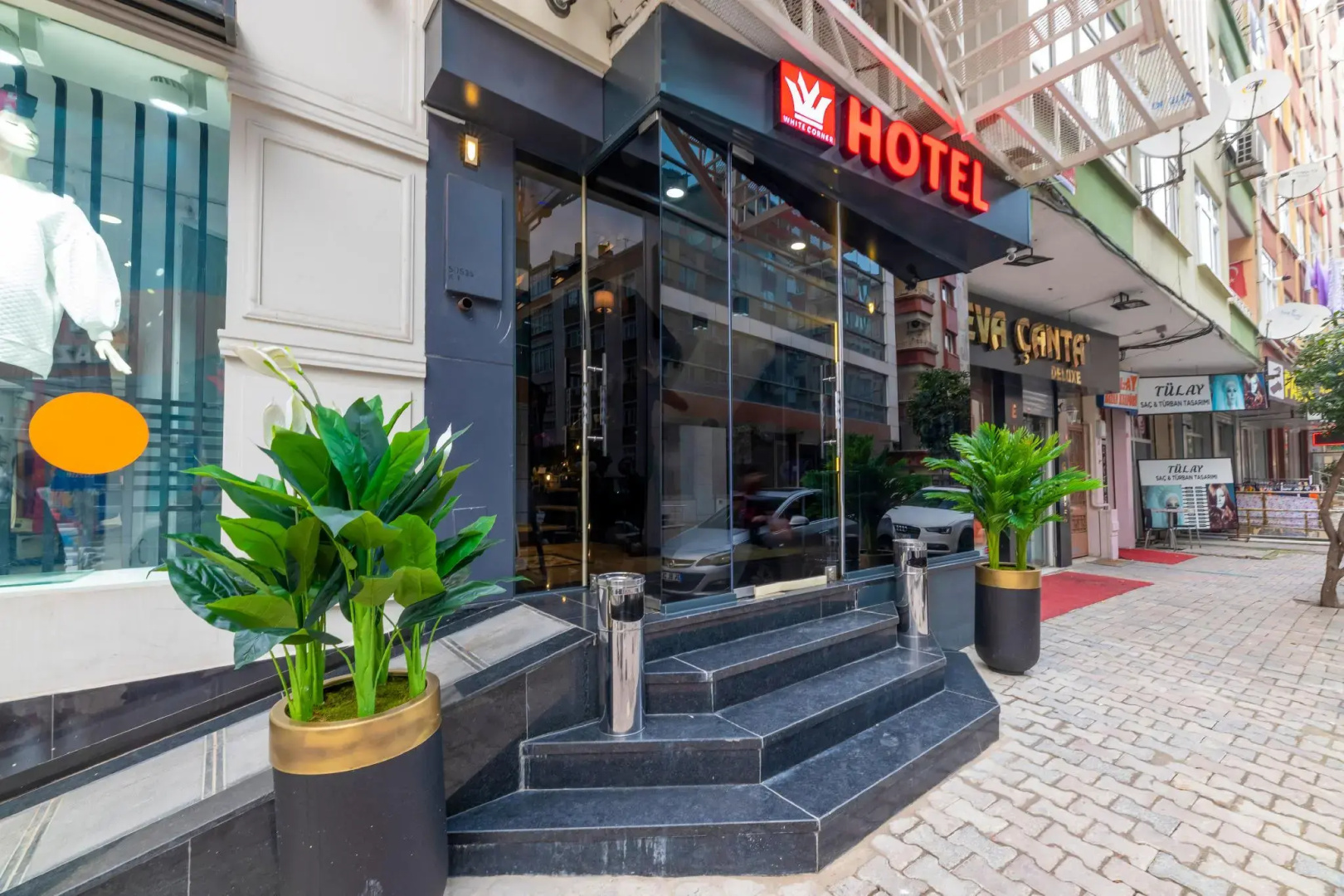 Photo - White Corner Hotel