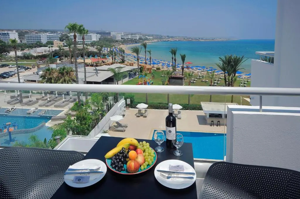 Photo - Okeanos Beach Boutique Hotel