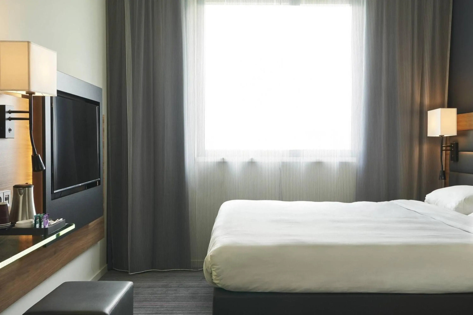 Photo - MOXY London Heathrow Airport