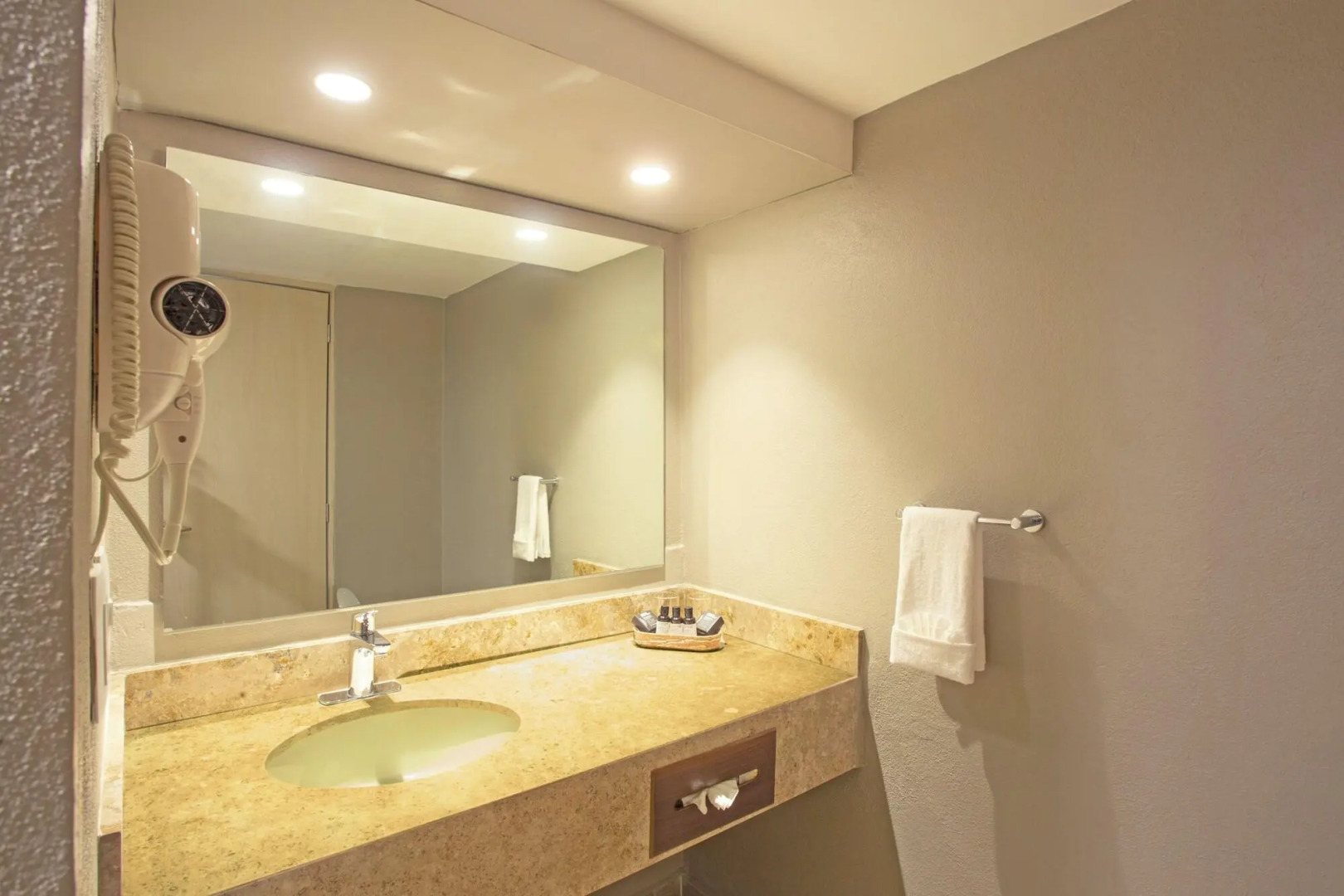 Photo - Hotel Amares Acapulco