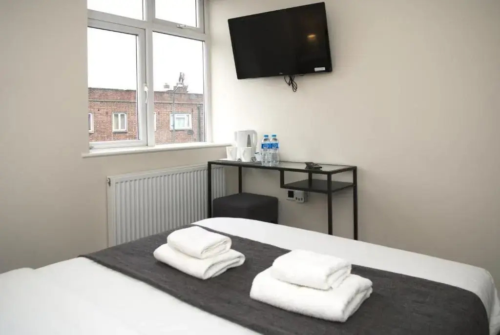 Photo - Guest House London