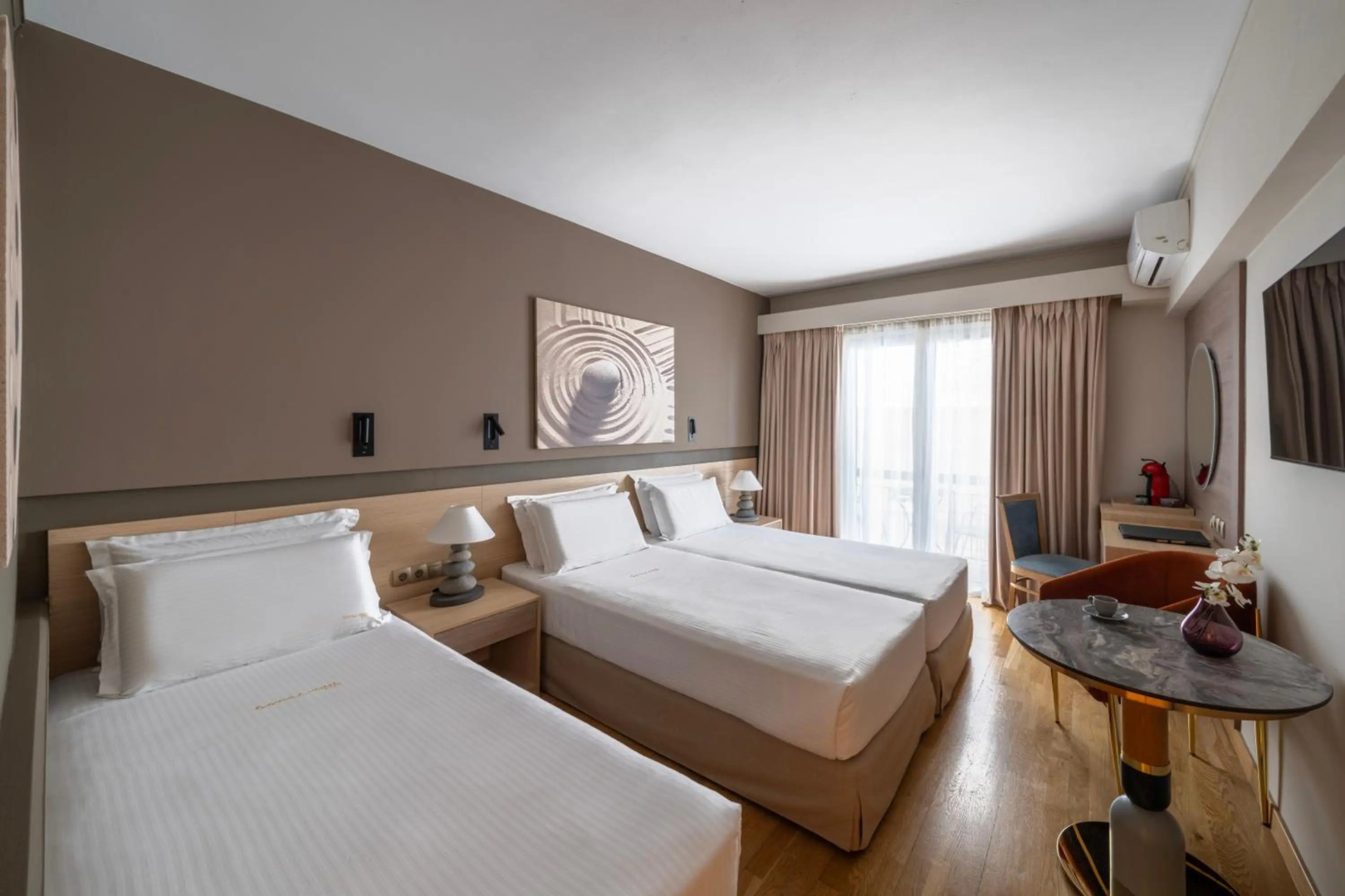 Photo - Coral Hotel Athens