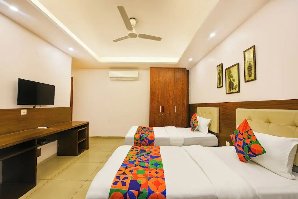 Foto - FabHotel Silver Oak BnB - Nr Yashobhoomi Convention Centre