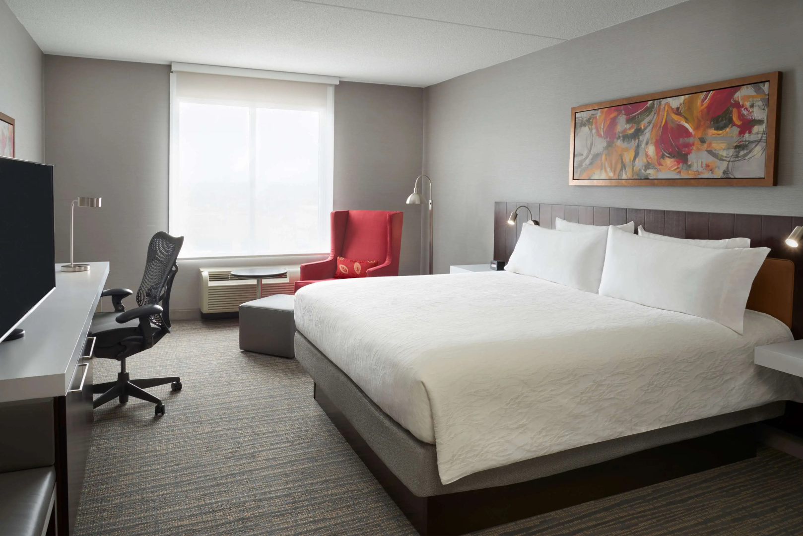 Photo - Hilton Garden Inn Toronto Airport West/Mississauga