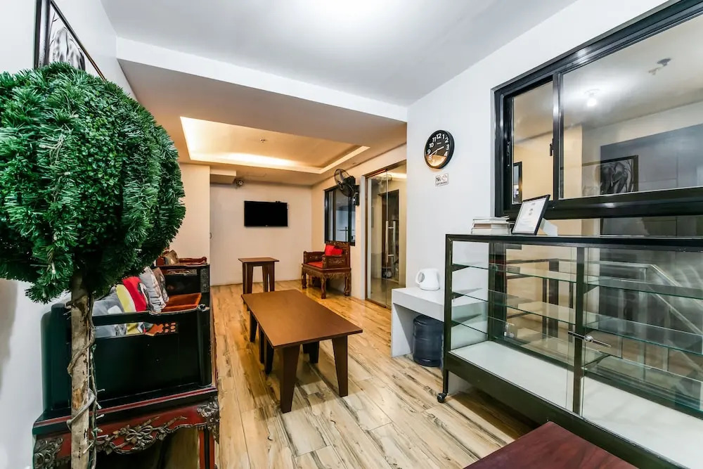 Photo - OYO 136 Regal Residences