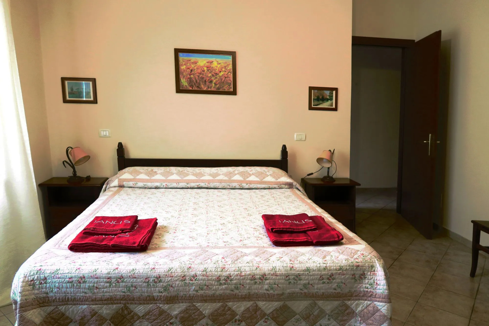 Photo - Ianus Guest House