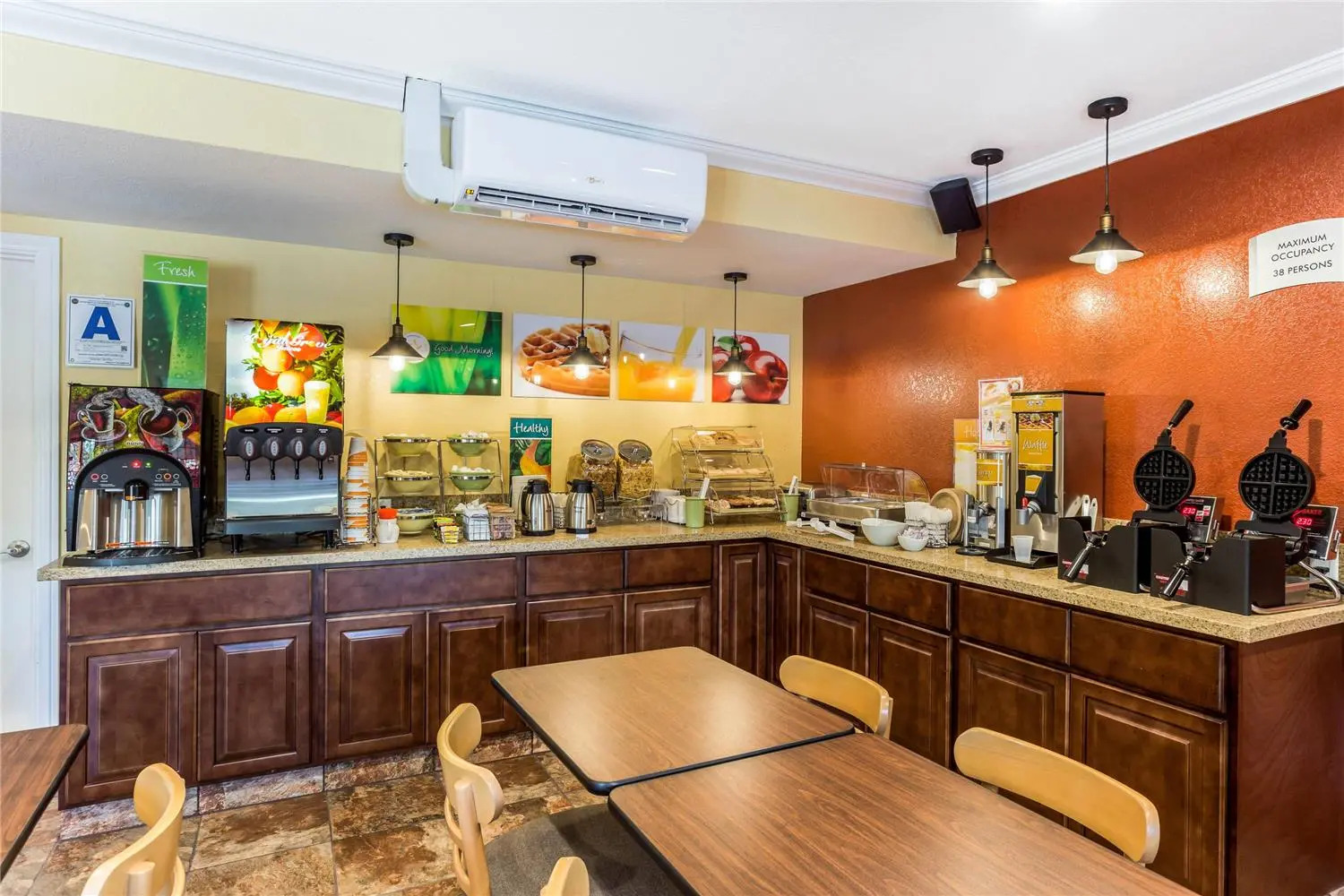 Photo - Escondido Inn