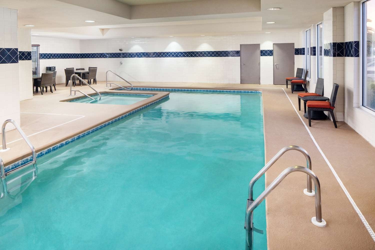Photo - Hampton Inn & Suites Savannah - I-95 South - Gateway