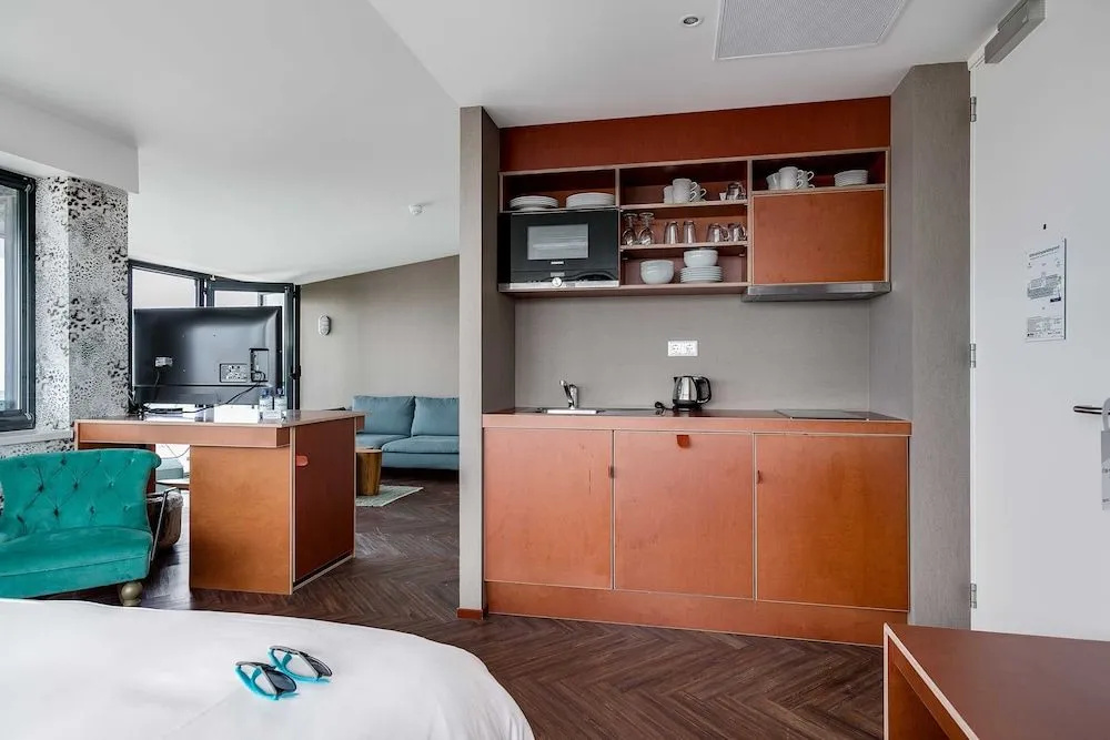 Photo - Beachhouse Hotel