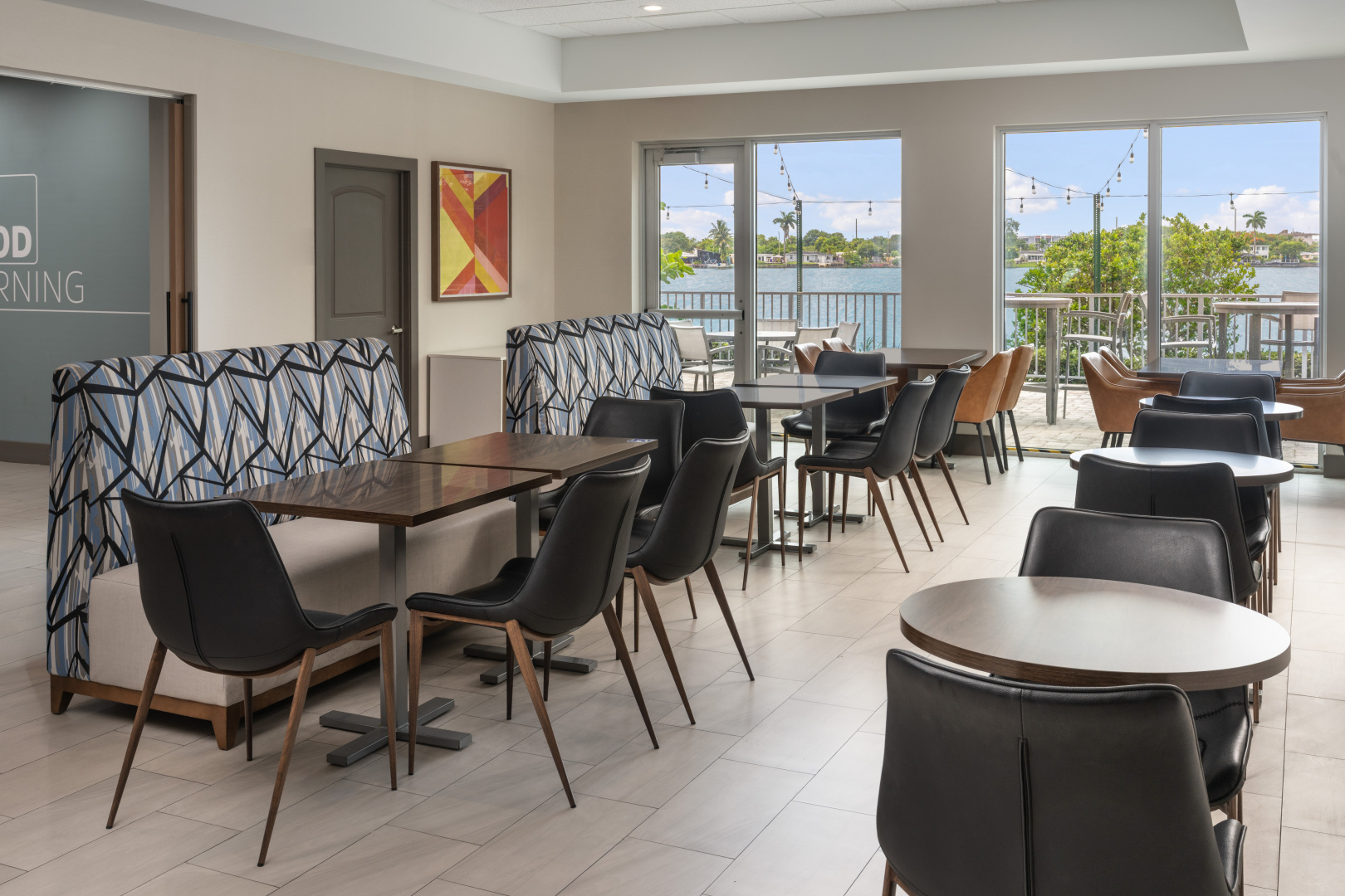 Photo - Holiday Inn Express Miami Airport Blue Lagoon Area by IHG