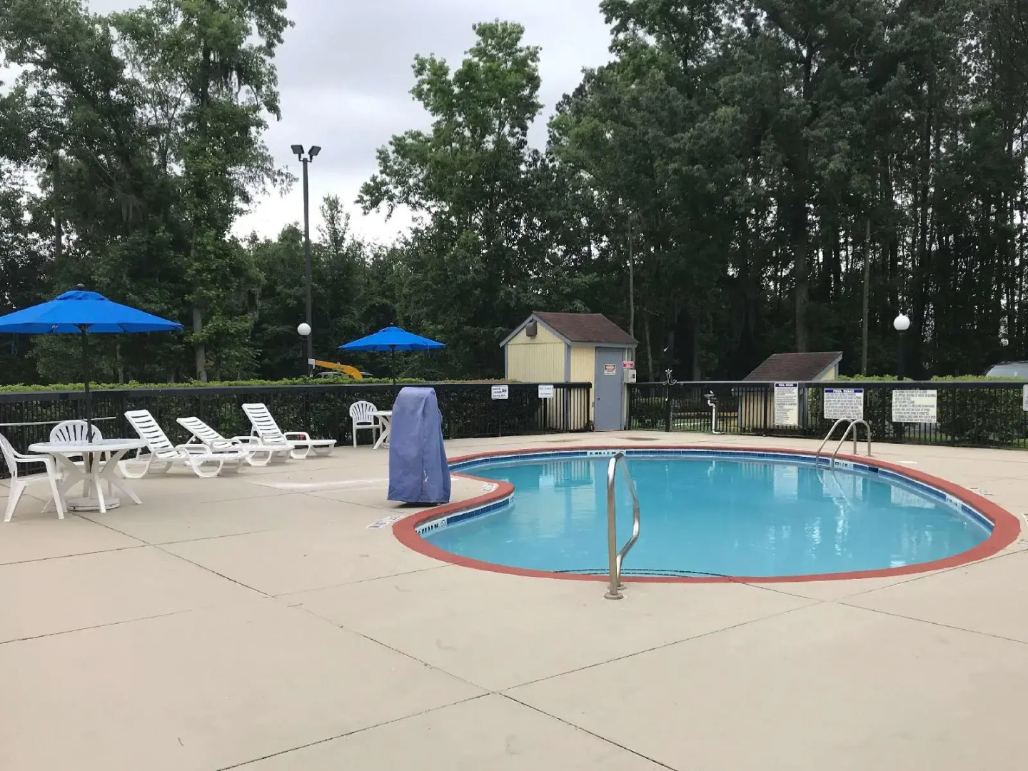 Foto - Motel 6 Savannah, GA - Midtown