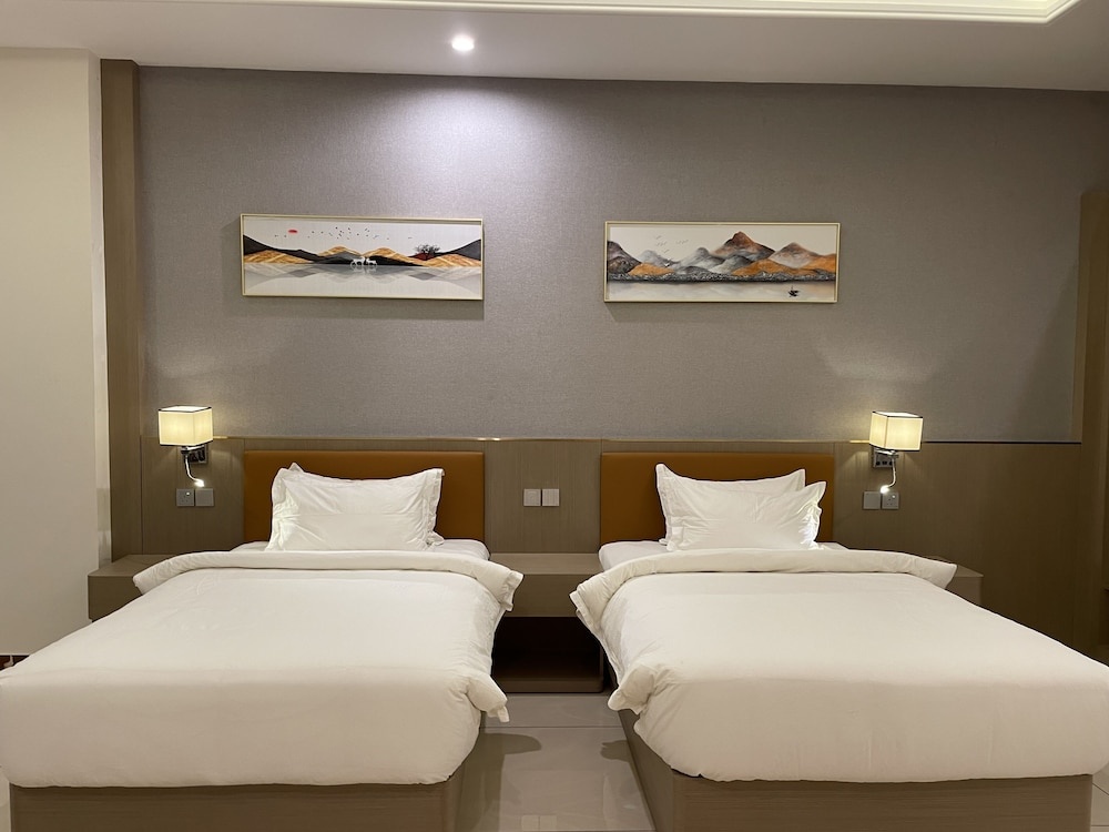 Season Inn Hotel
