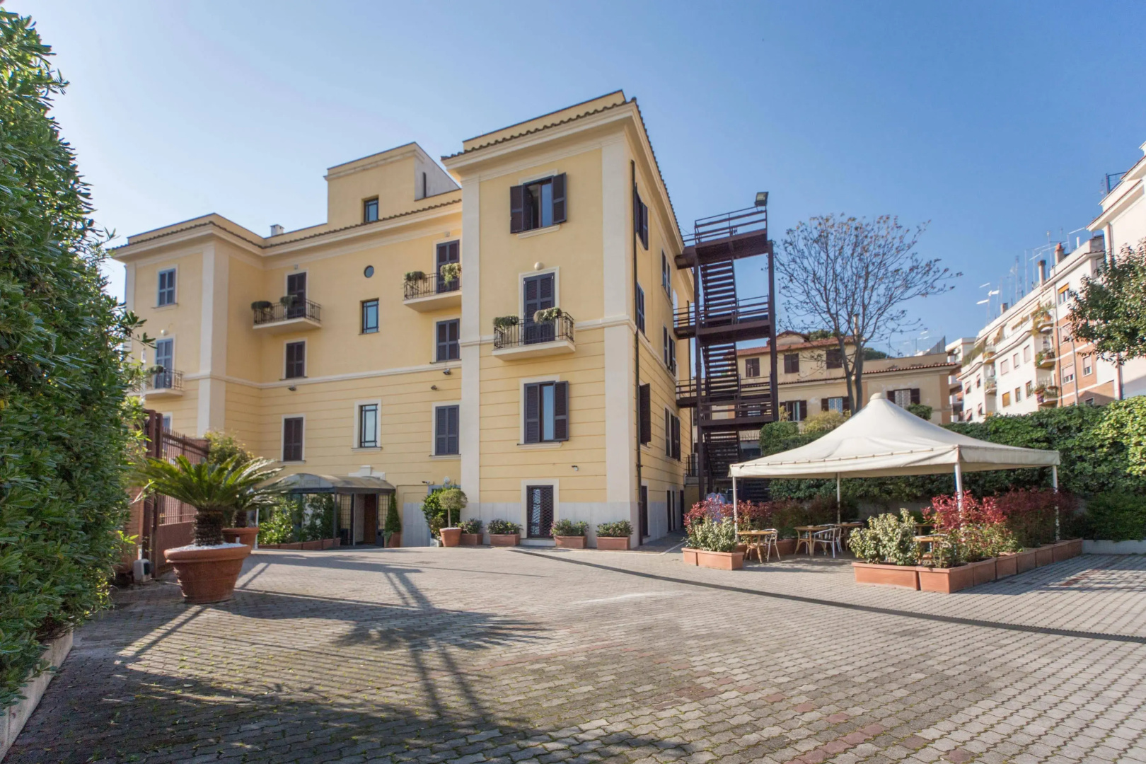 Photo - Romoli Hotel