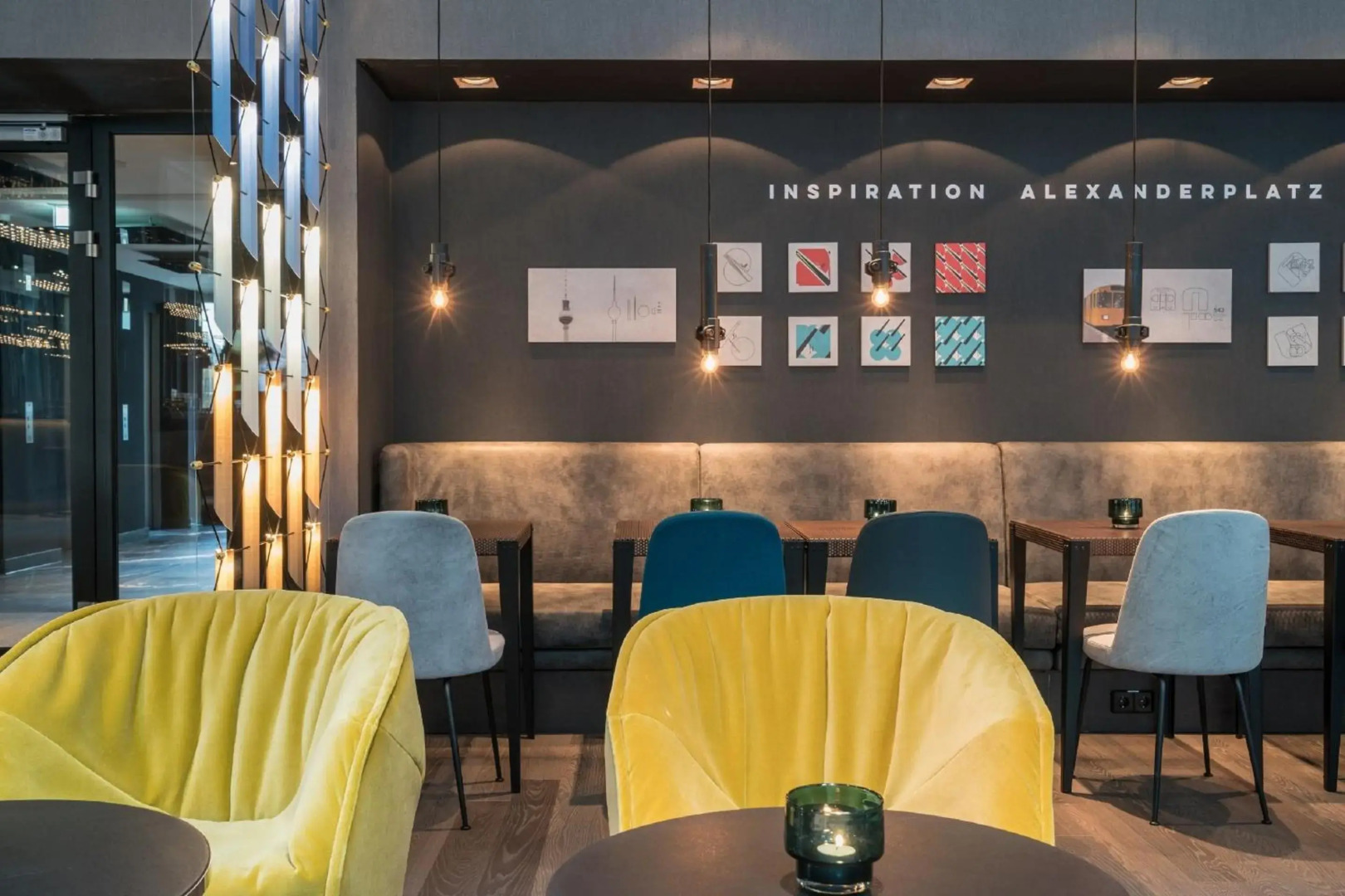 Photo - Motel One Berlin-Alexanderplatz