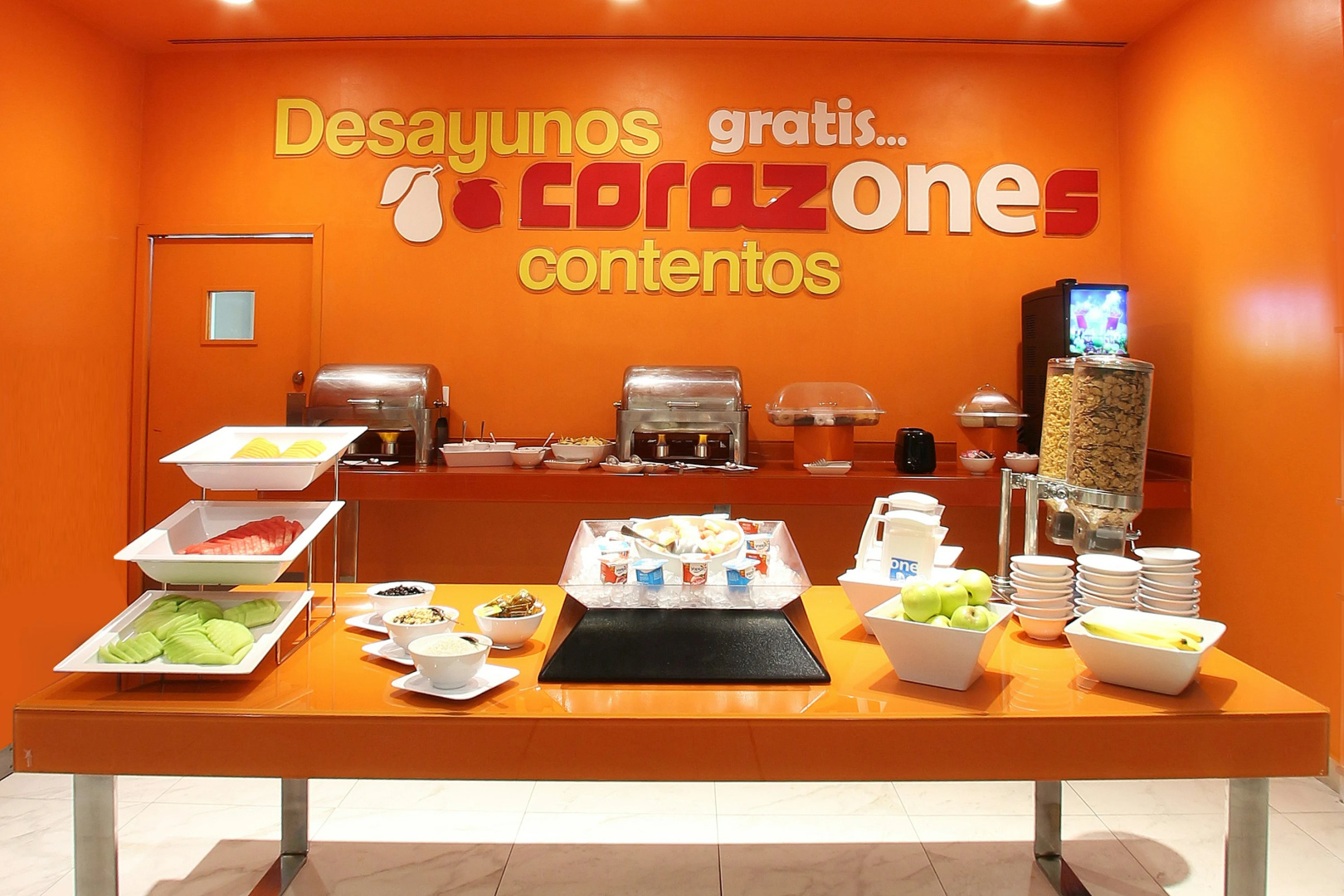 Photo - One Queretaro Plaza Galerias