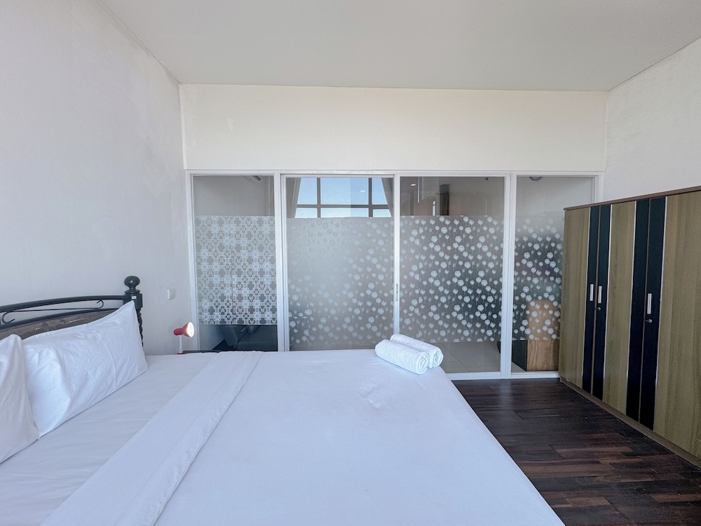 Good Location And Relaxing 1Br Apartment At Aryaduta Residence