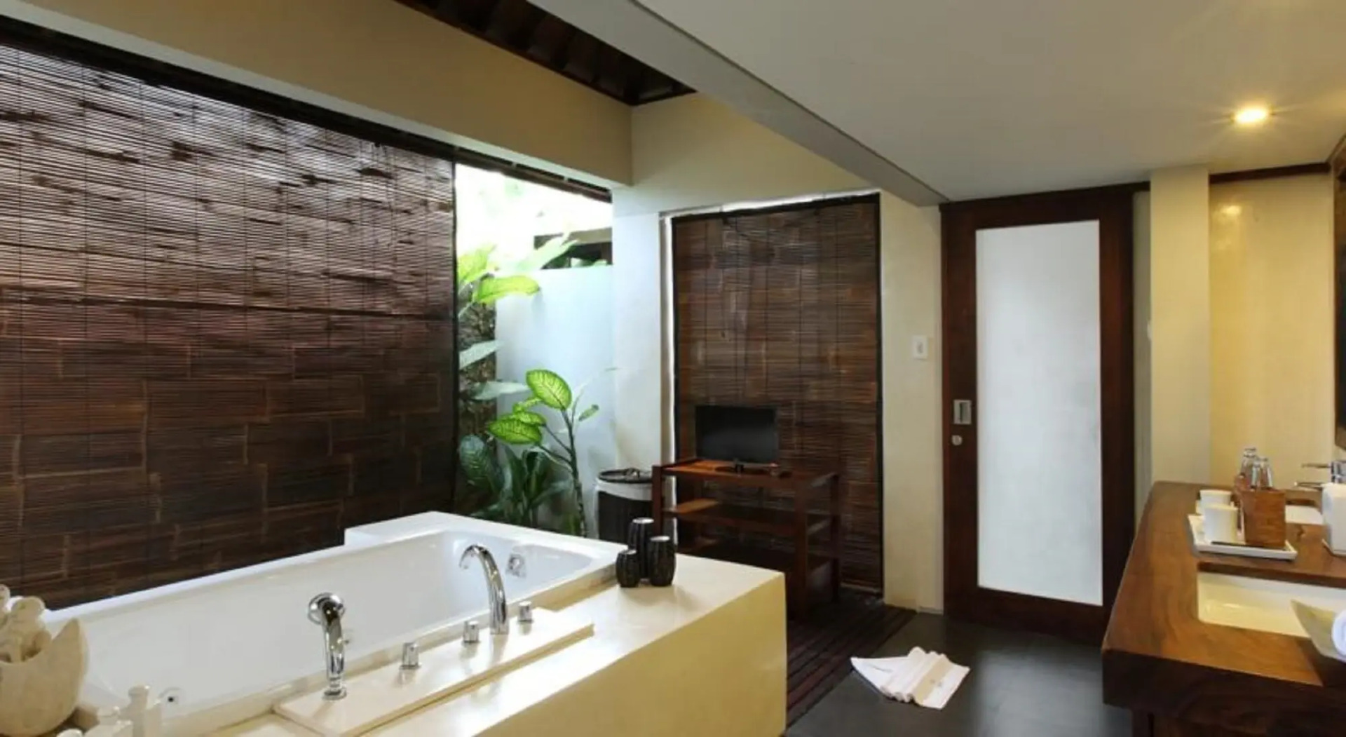 Foto - Swarapadi Villa