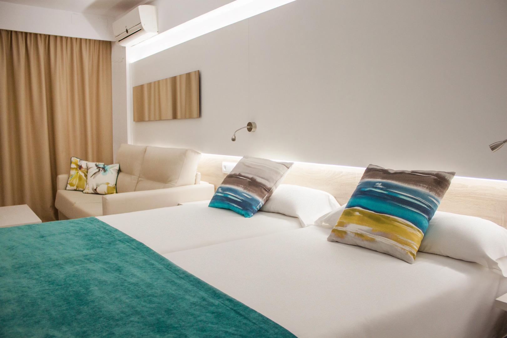 Photo - Globales Panamá - Adults Only