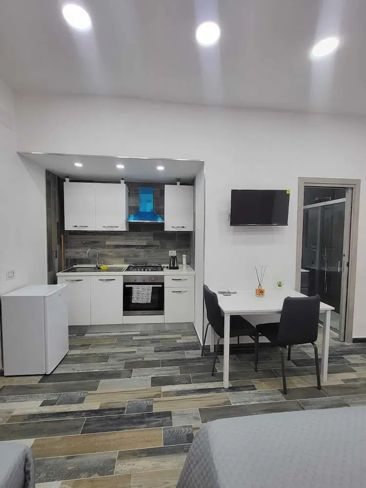 Photo - New Era Rooms