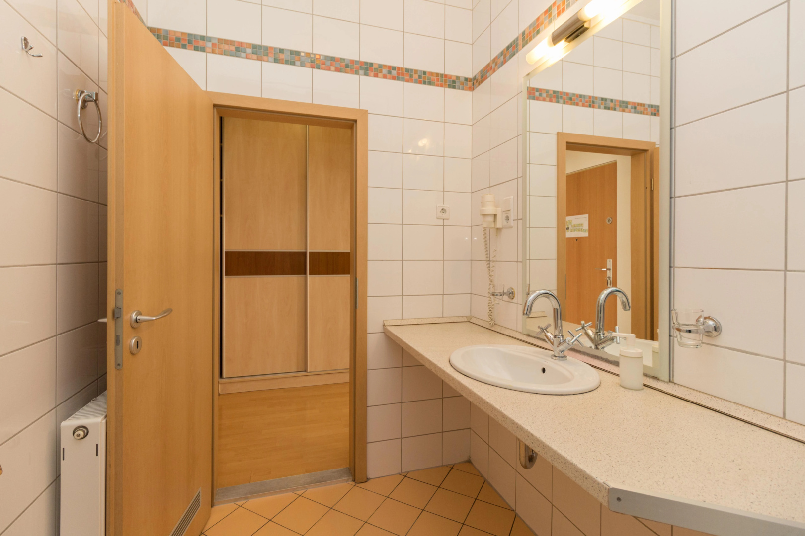 Photo - Premium Apartment House