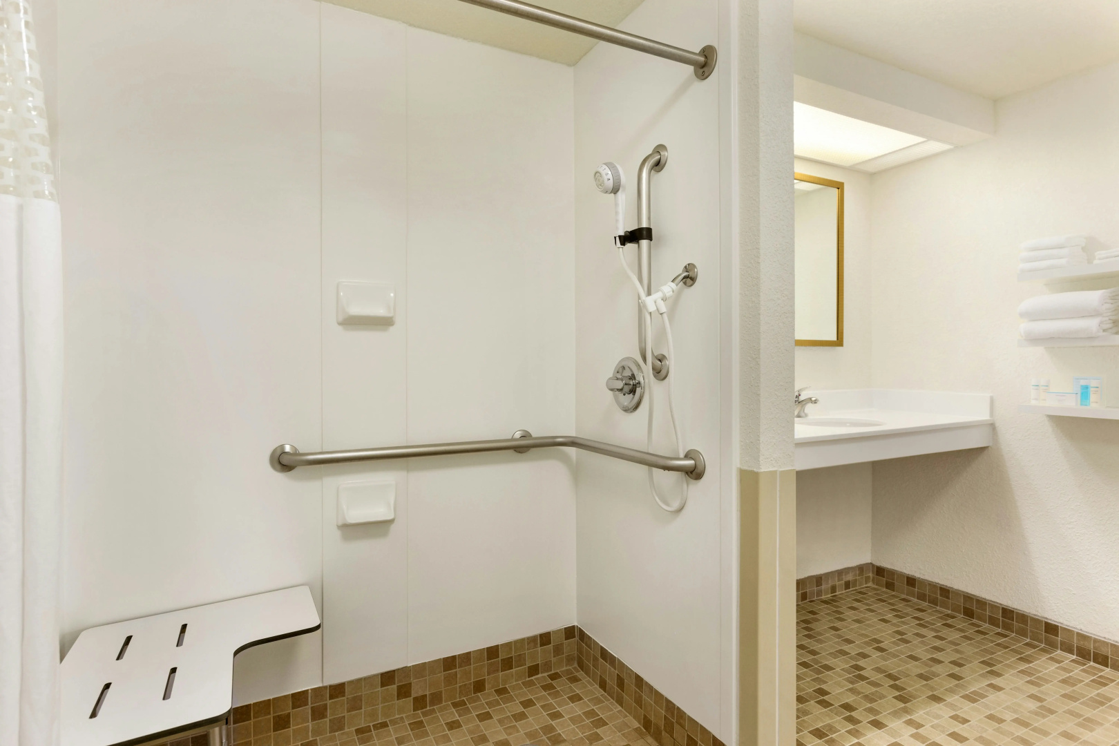 Photo - Hampton Inn & Suites Tarpon Springs