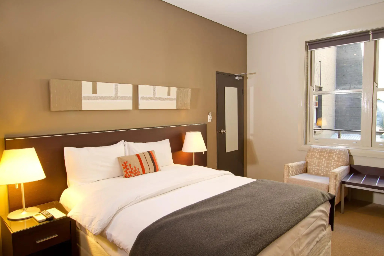 Photo - Vulcan Hotel Sydney