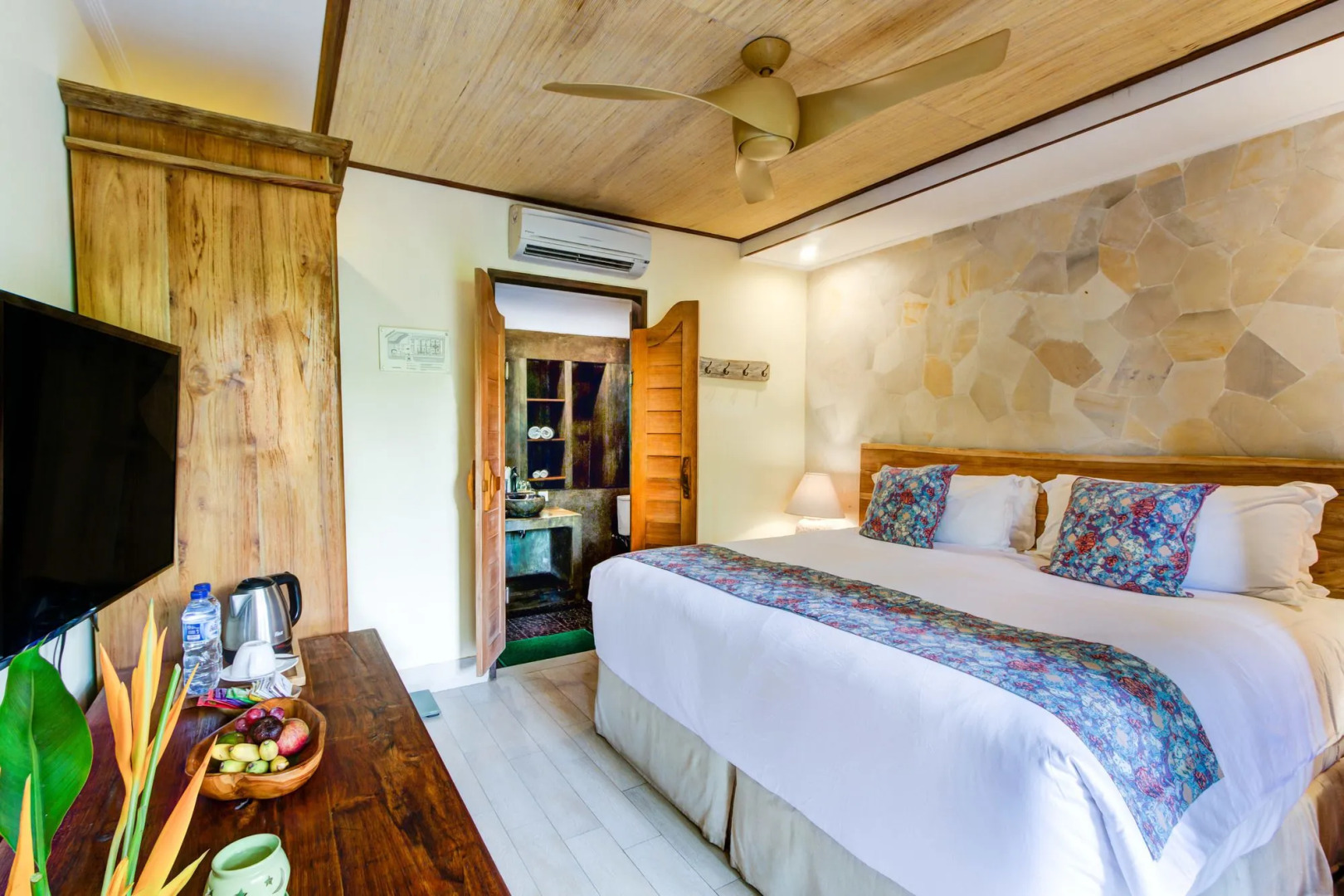 Foto - Bombora Medewi