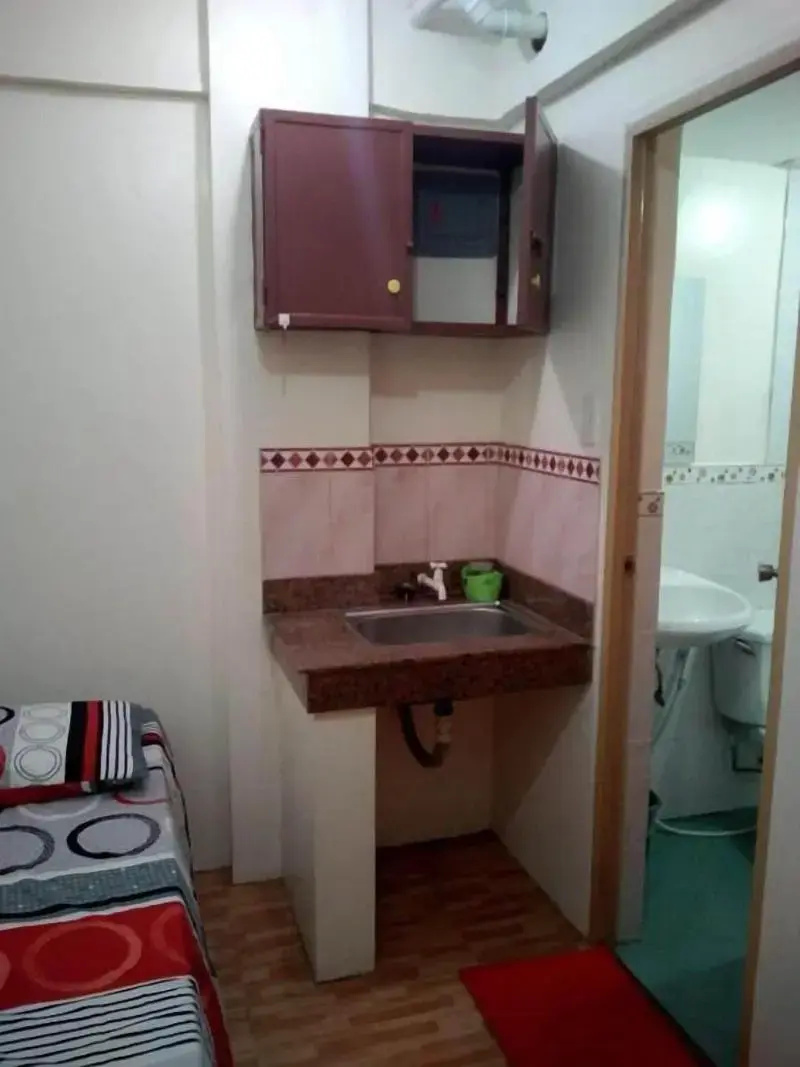 Foto - Budget Studio Unit in Makati