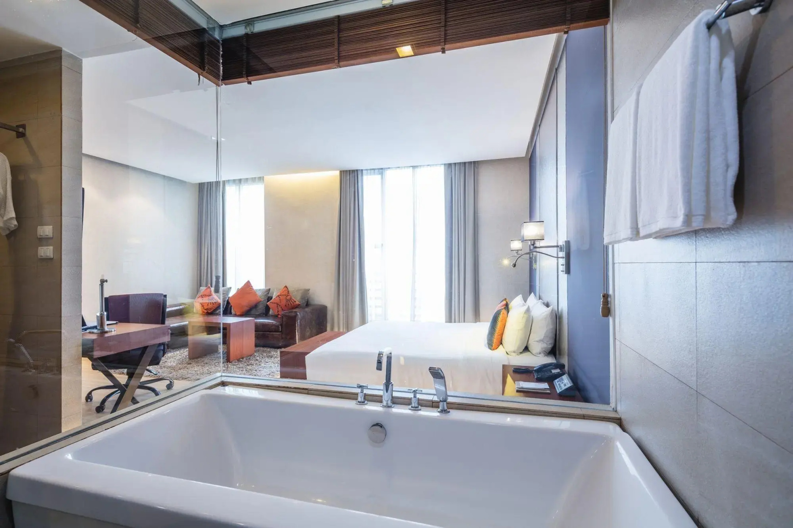 Photo - Hotel Solo, Sukhumvit 2, Bangkok - SHA Extra Plus