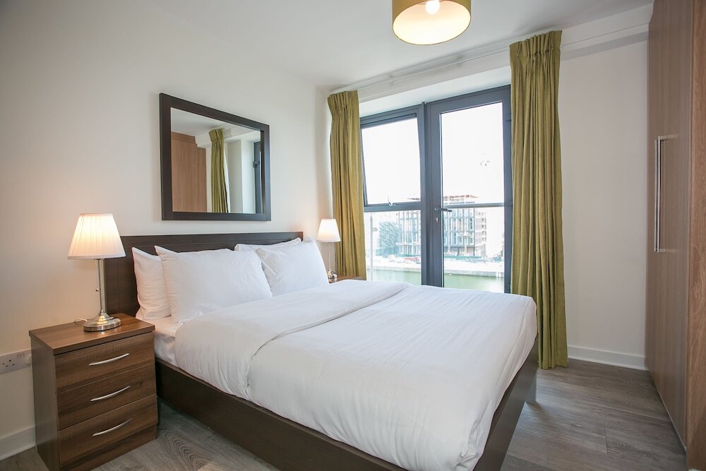 Photo - Sonder by Marriott Bonvoy Britain Quay Apartments Grand Canal Square