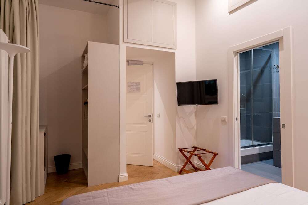 Photo - EBL Luxury Home