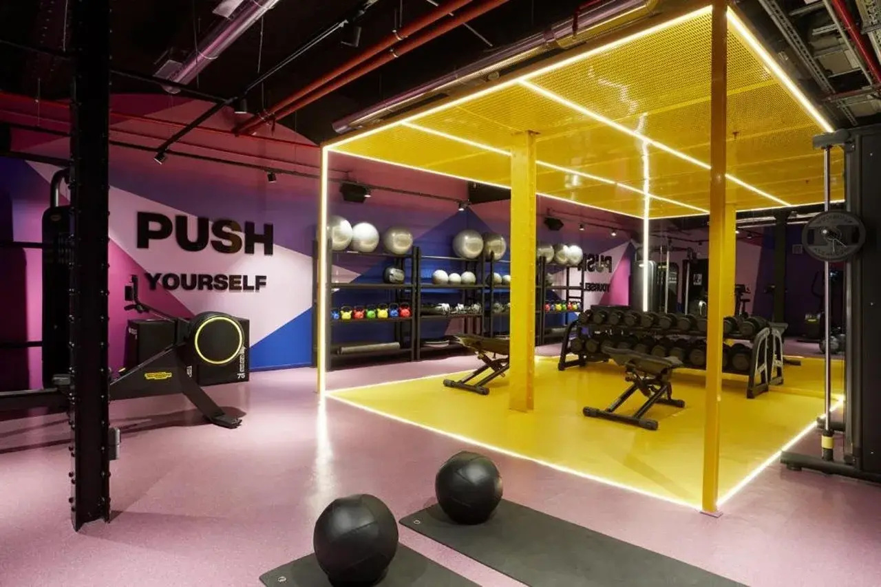 Photo - The Social Hub Madrid 4 star