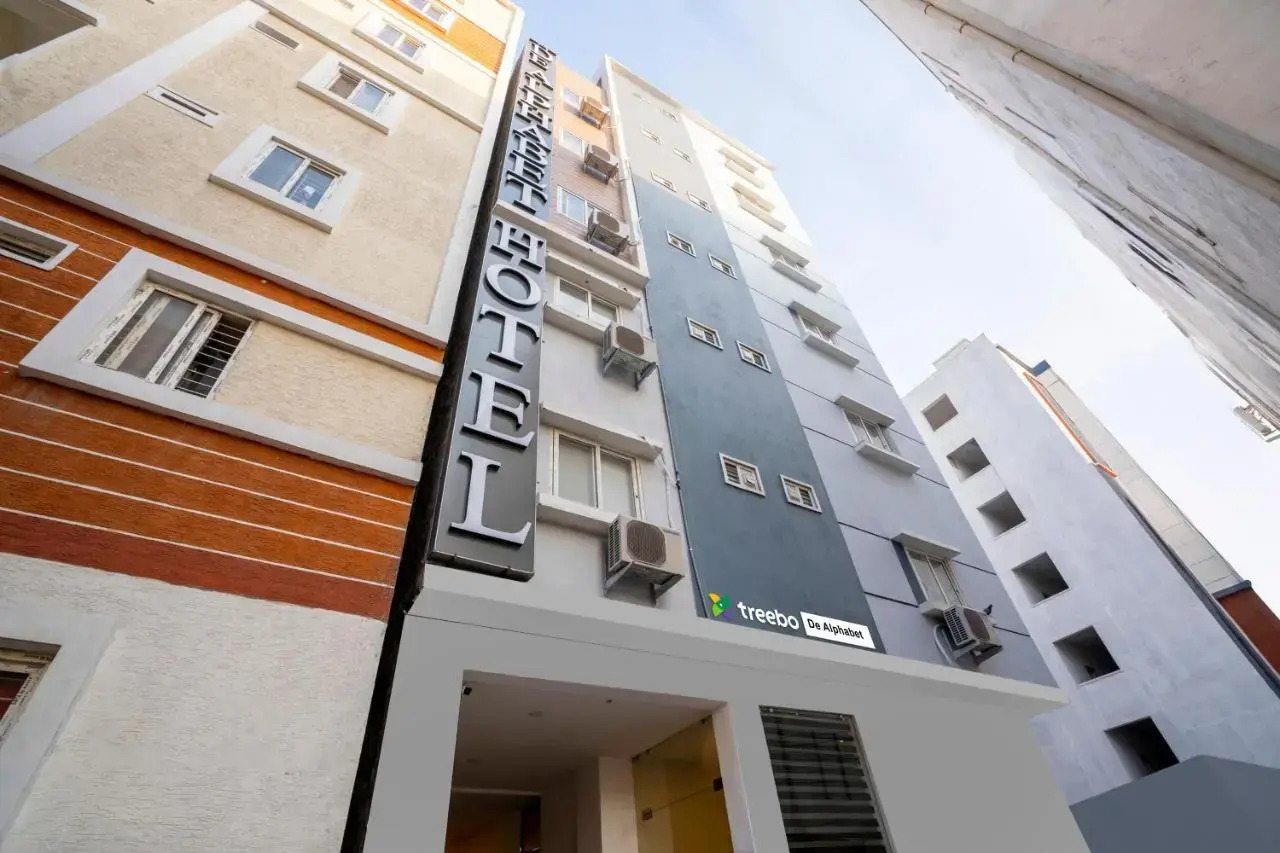 Photo - Treebo De Alphabet Gachibowli