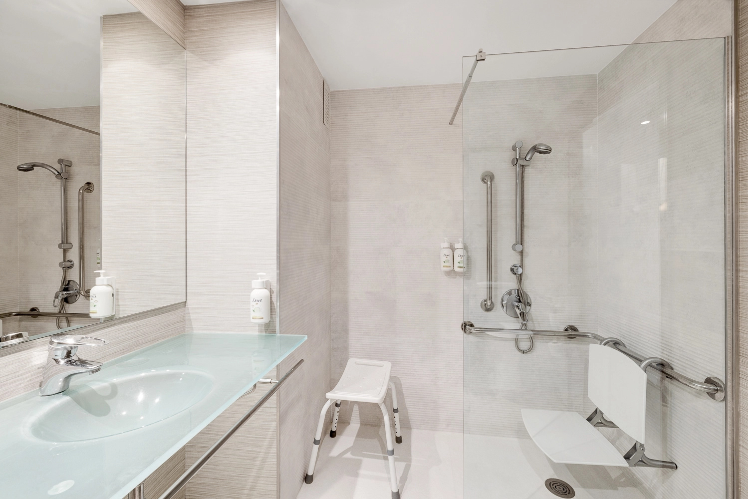 Photo - B&B Hotel Zaragoza Los Enlaces Estacion