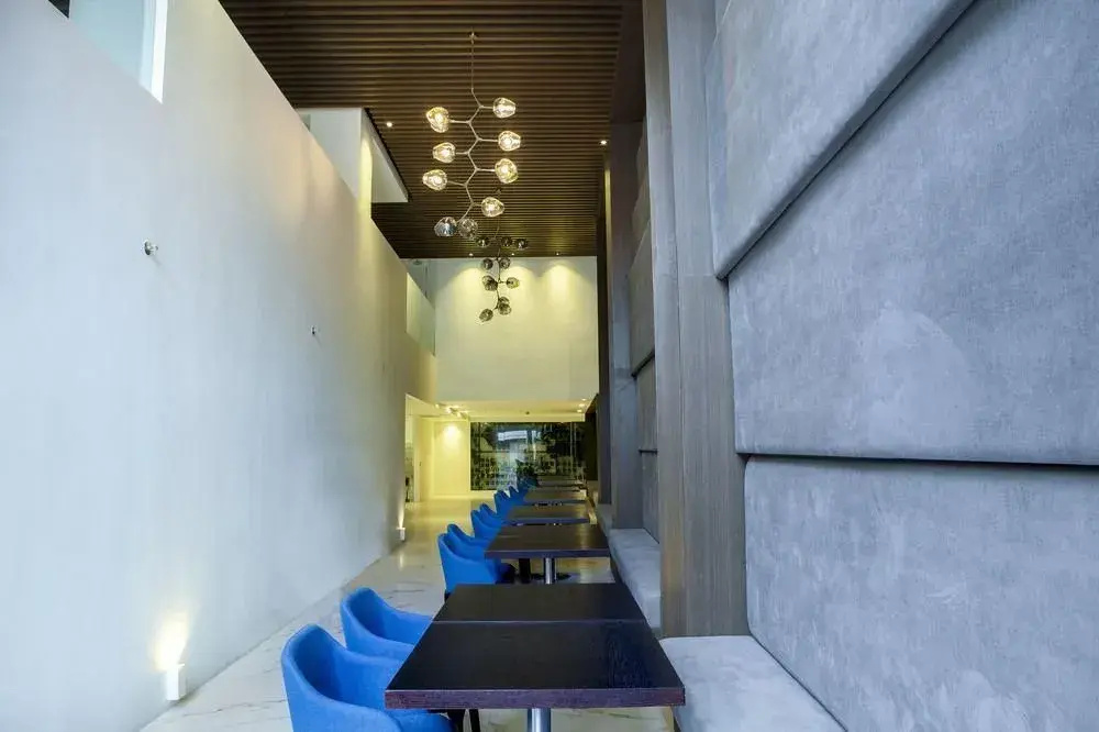 Photo - Ramada Encore by Wyndham Makati