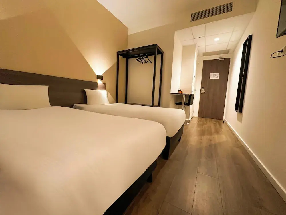 Photo - HOTELUX Amsterdam Airport Hotel