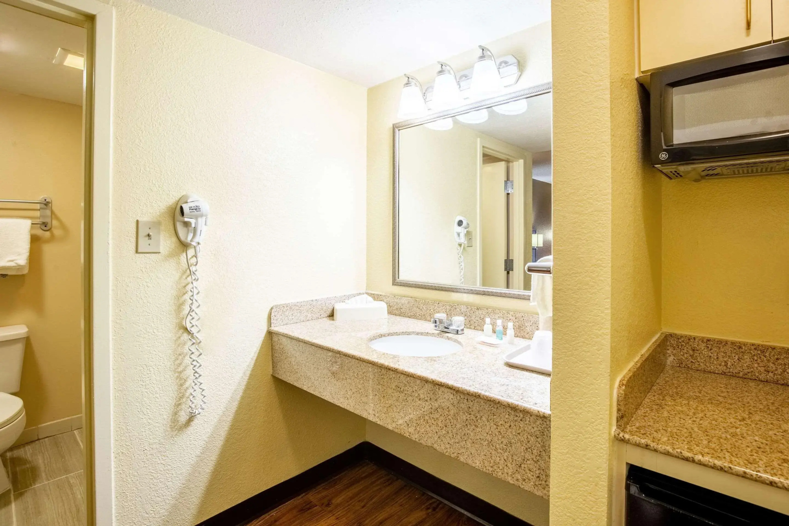 Foto - Econo Lodge Naval Station Norfolk
