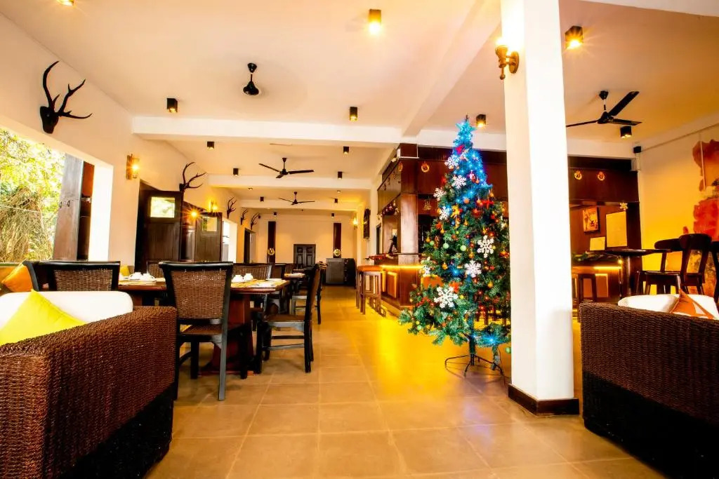 Photo - St.Lachlan Hotel & Suites