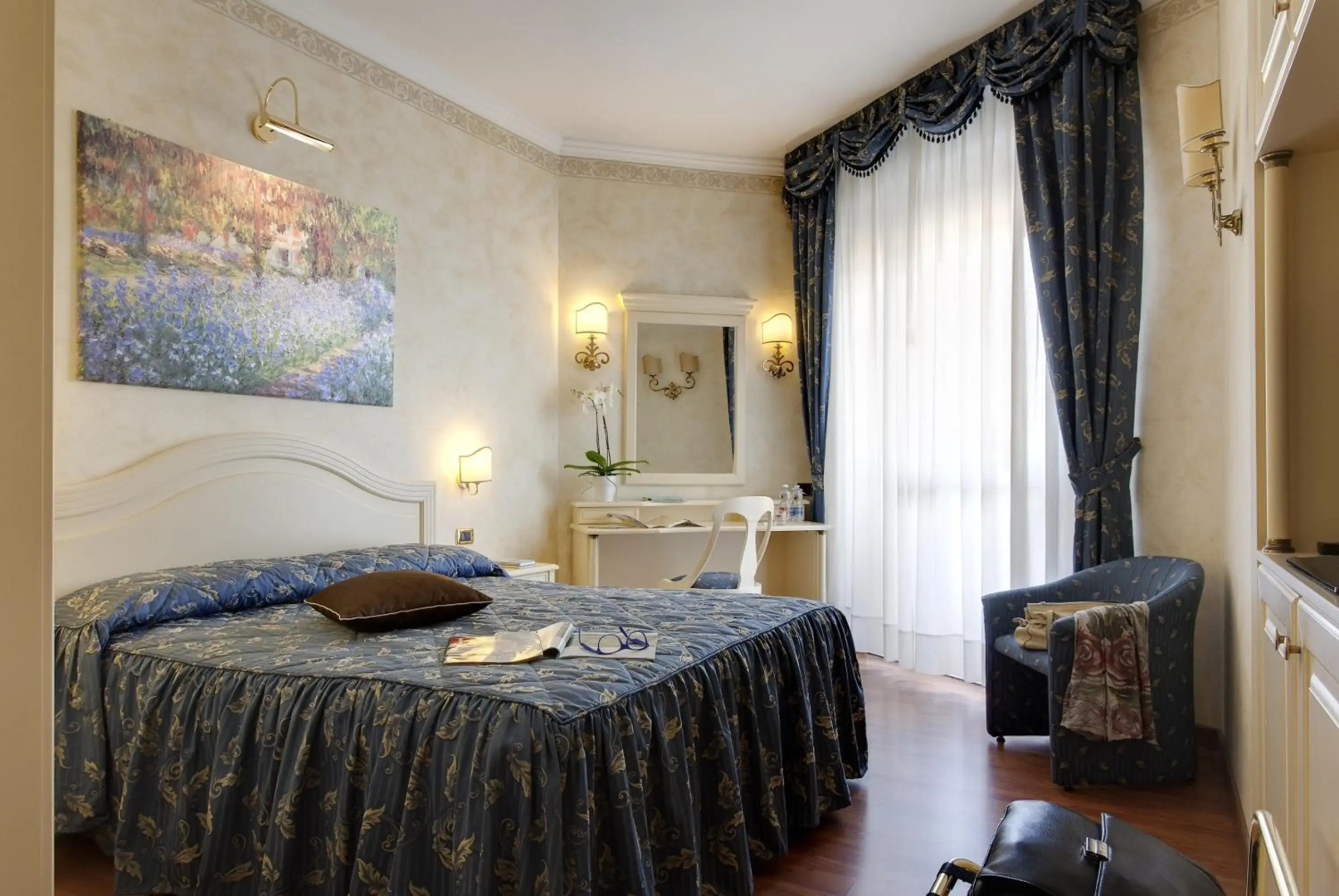 Photo - Panoramic Hotel Plaza