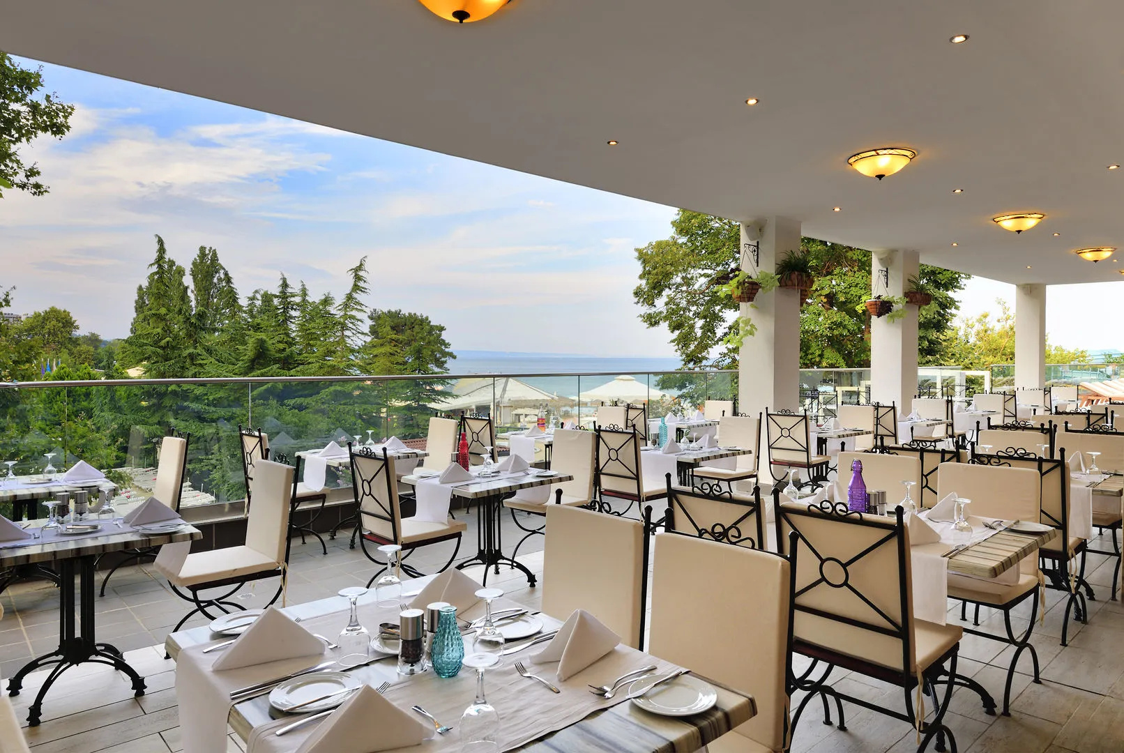 Photo - GRIFID Metropol Hotel - Premium All inclusive & Private Beach - Adults Only