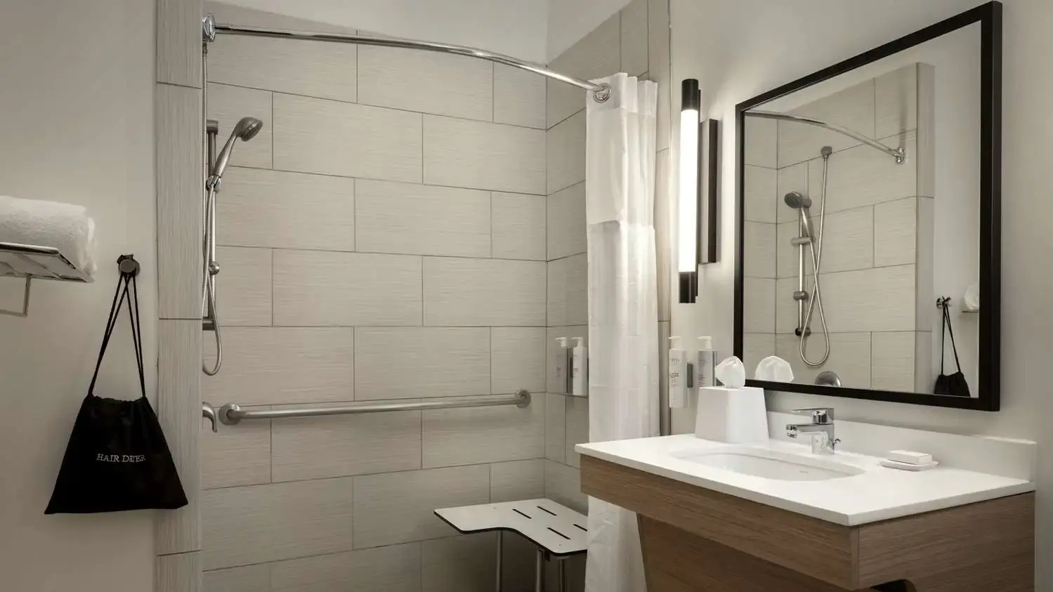 Photo - Spark By Hilton Houston Bush Intercontinental Airport