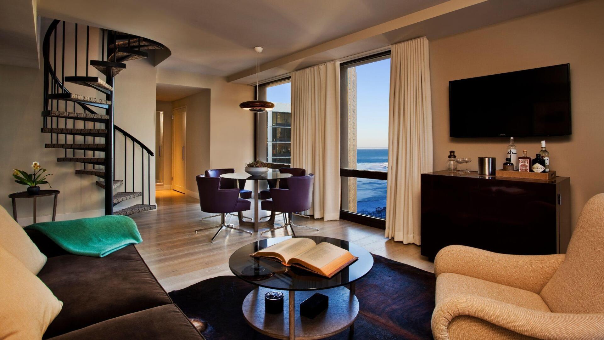 Photo - Thompson Chicago, by Hyatt