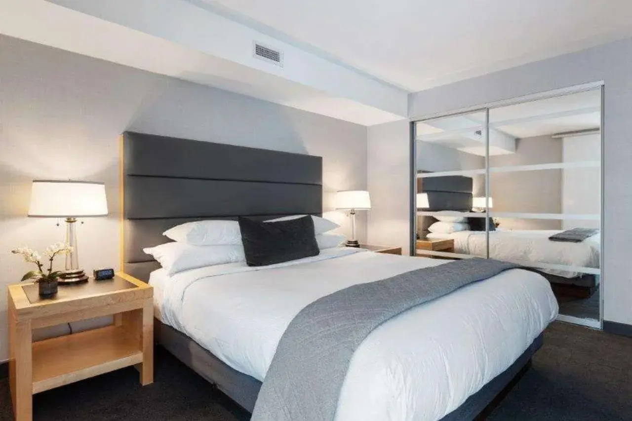 Photo - SoHo Hotel Toronto