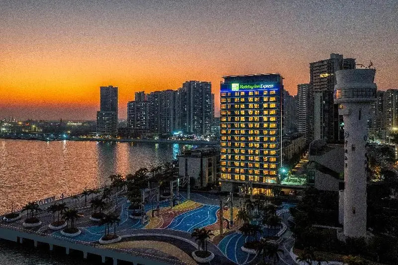 Photo - Holiday Inn Express Zhanjiang Coast
