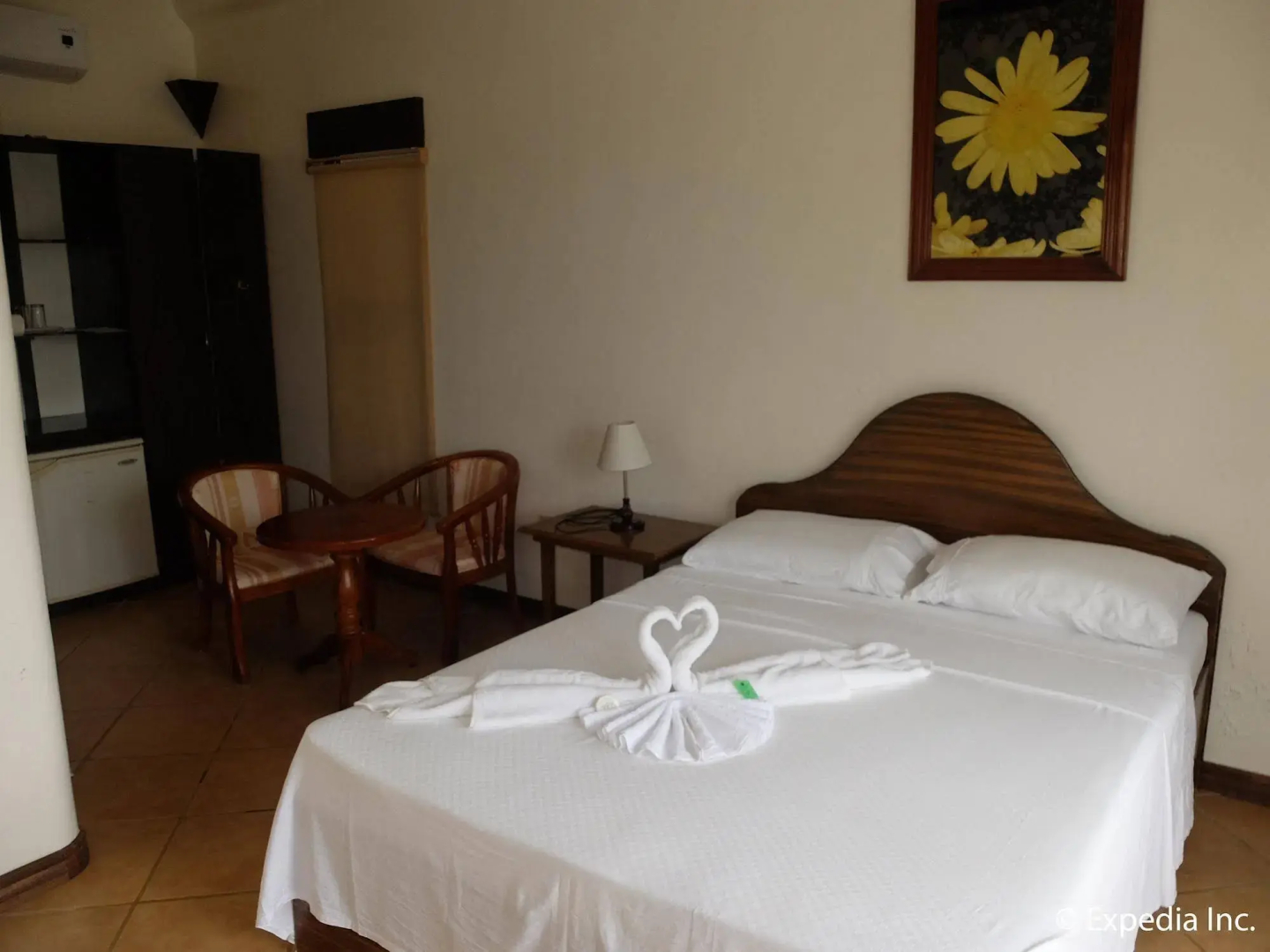 Photo - Turtle Inn Resort