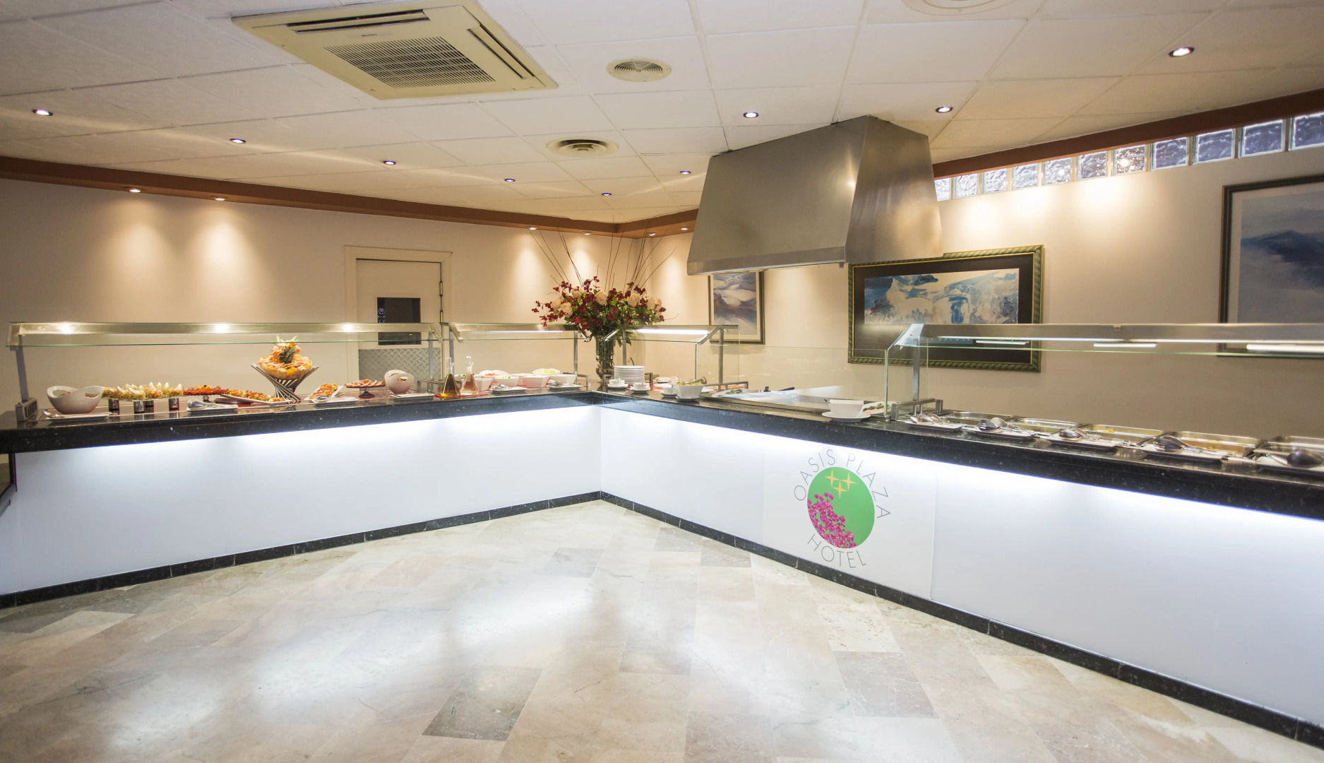 Photo - Hotel Oasis Plaza