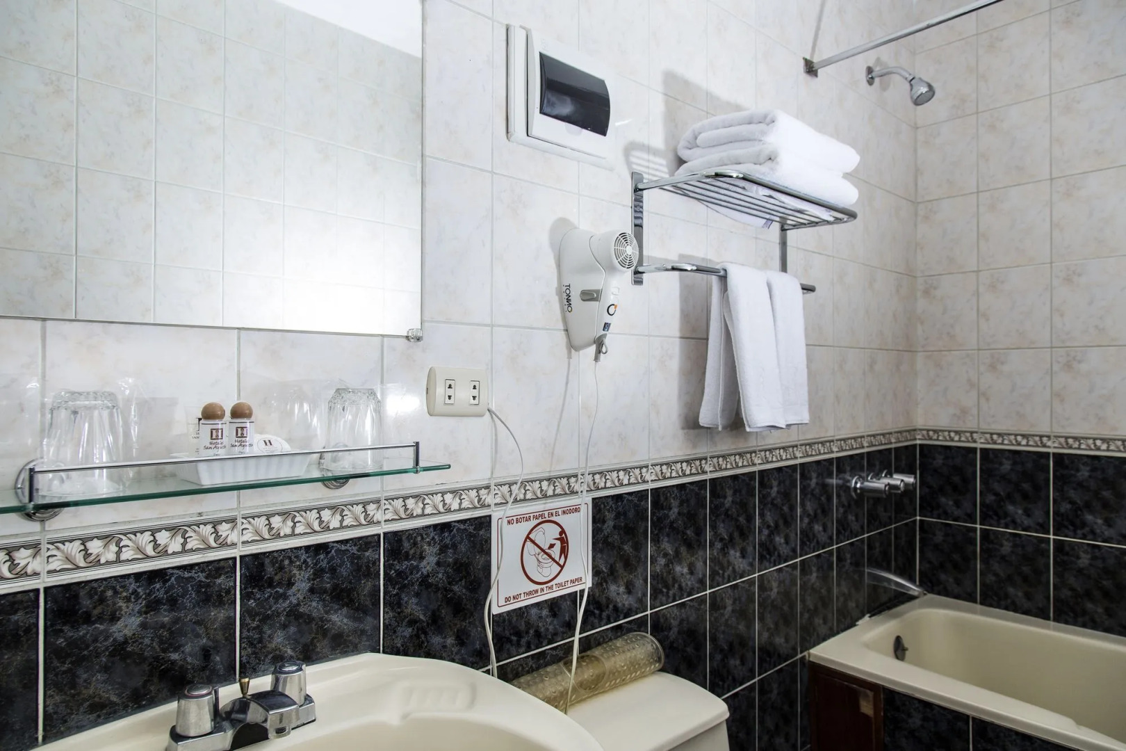 Photo - San Agustin Posada del Monasterio