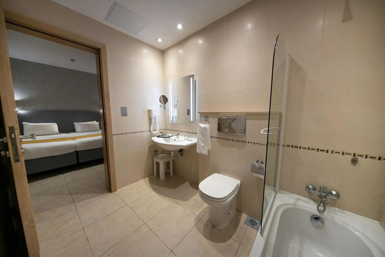 Photo - Solana Hotel & Spa