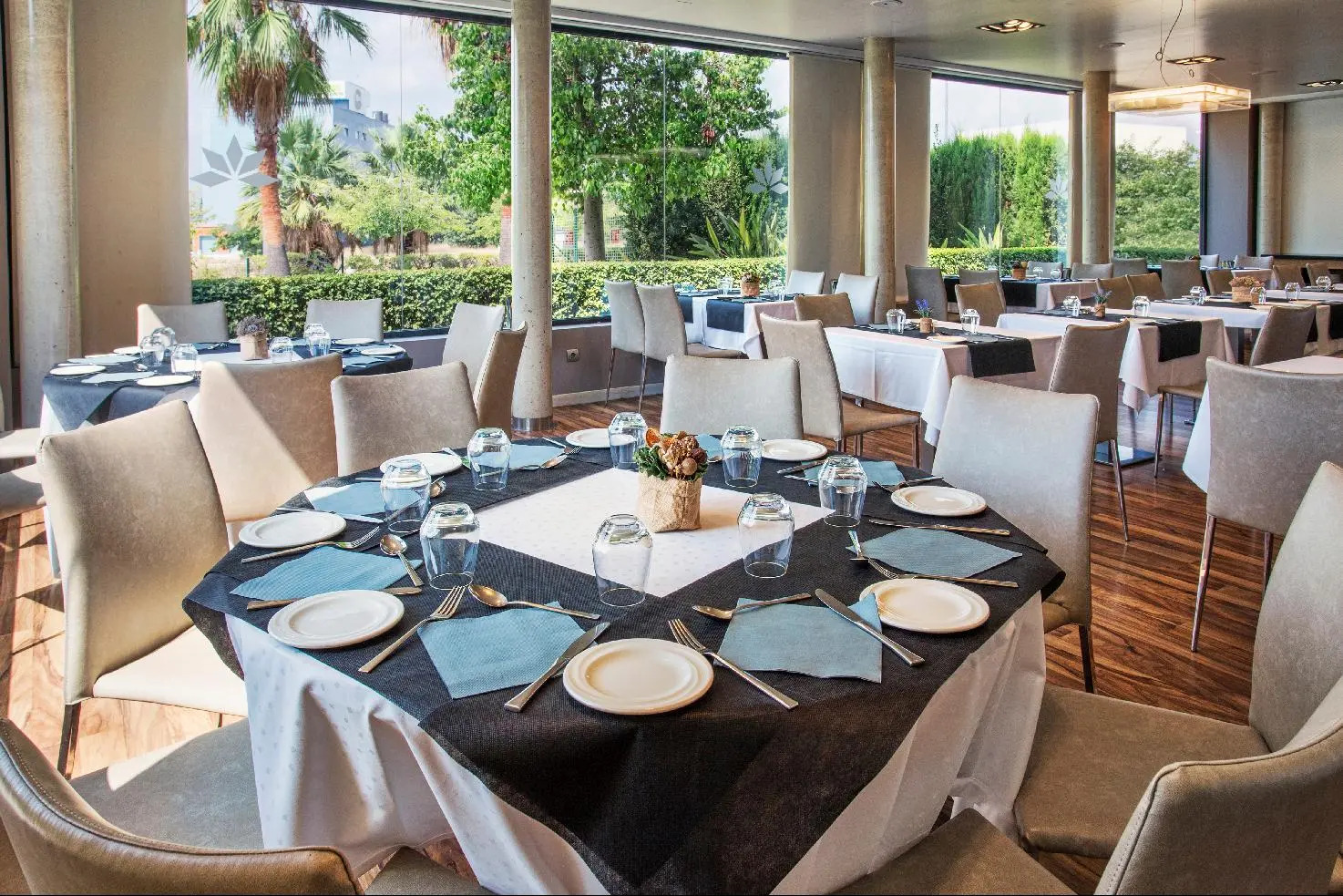 Photo - AZZ Valencia Táctica Hotel